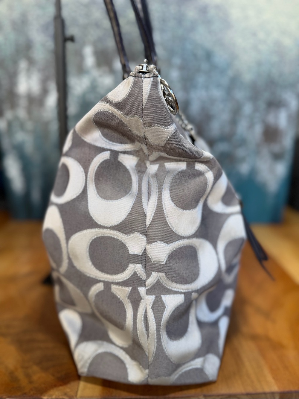 Coach Y2K Glam 2010 Poppy Op Art Tote Gray Silver Navy Patent Leather Fair - Picture 11 of 15